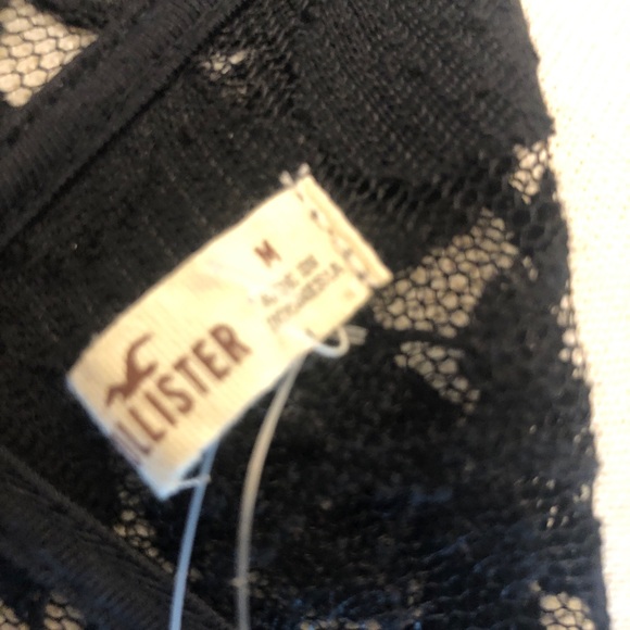 Hollister laced lined top. Size medium - Picture 8 of 10